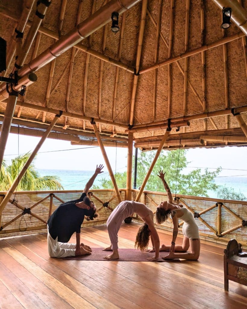 Yoga Gili Air | Flowers and Fire